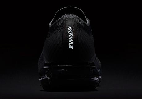 Nike VaporMax Triple Black
