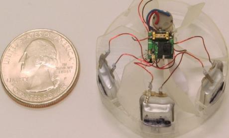 Piccolissimo : Ce drône est aussi petit qu’une pièce de monnaie