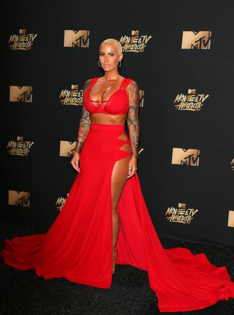 Look fastueux Amber Rose aux MTV Movie & TV Awards 2017