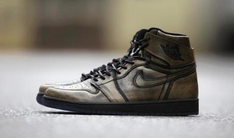 Air Jordan 1 Wings Metallic Gold