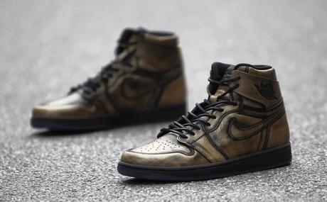 Air Jordan 1 Wings Metallic Gold