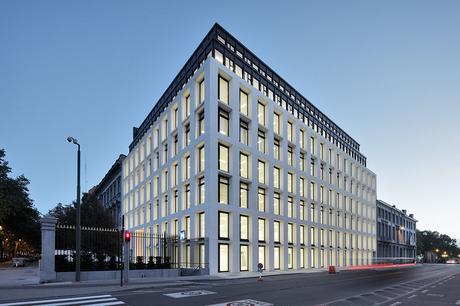 FACEBOOK s’installe au Regent Park