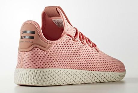 Pharrell x Adidas Tennis HU Coral présentée dans 8 nouveaux