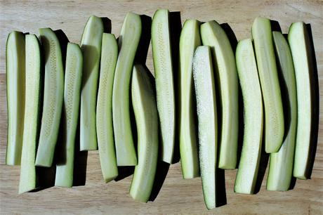 « Frites » de courgettes rôties aux herbes
