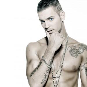 m-pokora-torse-nu