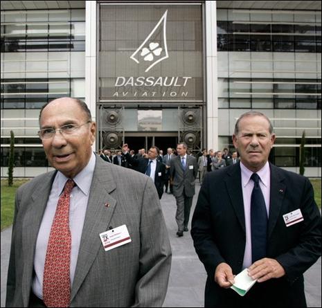 Dassault fustige les aides aux chomeurs