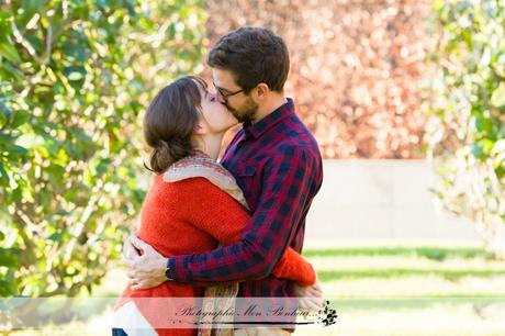 Photographe famille à Paris 15ème – Séance photo famille en extérieur au Parc André-Citroën. Parc André-Citroën, photo de famille originale, photographe famille, Photographe famille à Paris 15ème, photographe professionnel famille, portrait de famille photo, Séance photo famille en extérieur, shooting photo famille paris, shooting photo paris cadeau, shooting photo professionnel paris