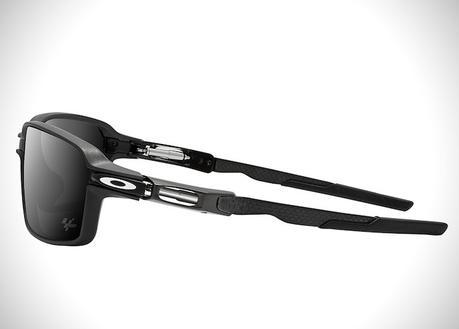 Découvrez les lunettes de soleil Oakley « Carbon Prime MotoGP »