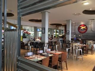 Nouveau en zone publique : le restaurant « Bistrot de chef » fait peau neuve et devient « Le Zinc »
