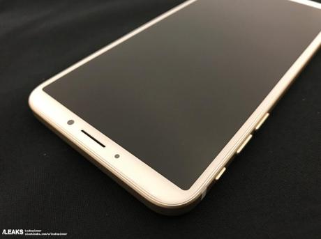 iPhone 8 : une maquette suspecte avec le Touch ID à l’arrière