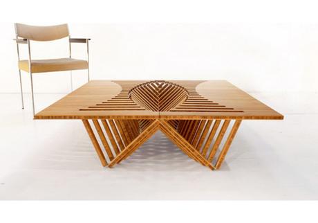 La table Rising a été imaginée par Robert van Embricqs