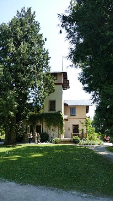 Starnberger See: une journée Wittelsbacher à Possenhofen et à l'île aux roses. Reportage photo.