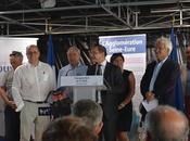 Louviers marché centre ville retrouve halle-pyramides avec parking voitures