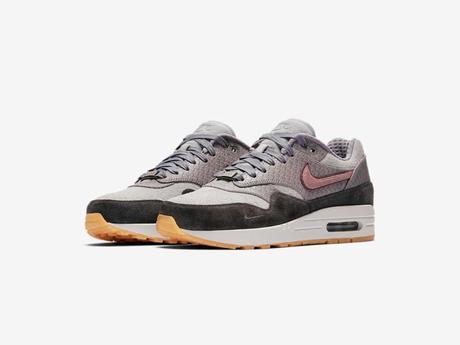 Nike Air Max 1 Bespoke Paris Nike Air Max 1 Bespoke Paris