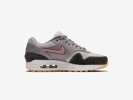 Nike Air Max 1 Bespoke Paris Nike Air Max 1 Bespoke Paris