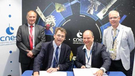Renouvellement du partenariat ENAC-CNES