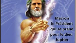 Au début, il y a eu Dieu et puis un jour Macreux 1er est arrivé…