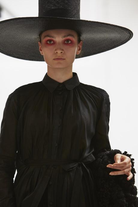 Haute-Couture AW17/18  : Jour 1 Promesse de l’aube