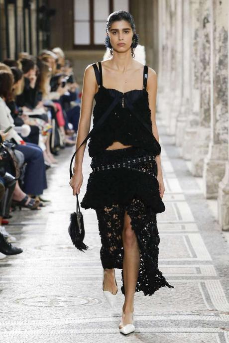 Haute-Couture AW17/18  : Jour 1 Promesse de l’aube