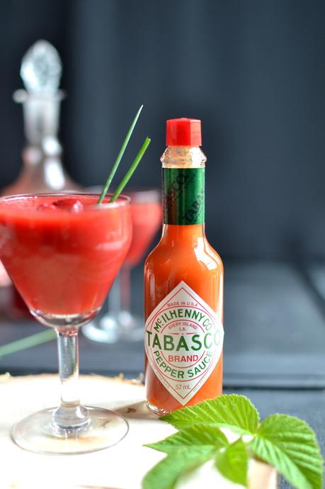 Cocktail de poivrons, framboises et sauce TABASCO® rouge { Sans alcool }