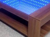 homme fabrique table basse, mais appuyant bouton, vous verrez détail magique