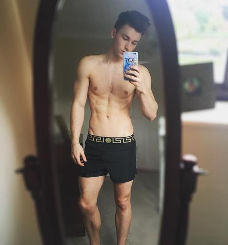 TREND : black Versace swimwear