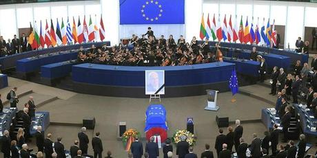 L’hommage à Helmut Kohl des Européens reconnaissants