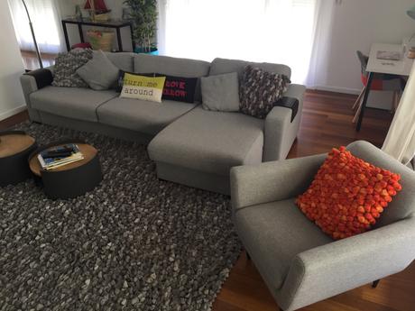 Room tour : 1 an après dans notre pièce à vivre