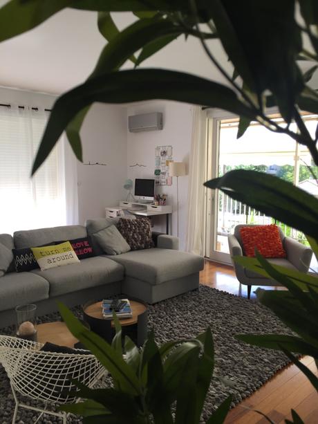 Room tour : 1 an après dans notre pièce à vivre