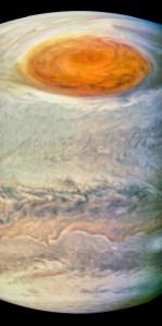 Image retraitée par Kevin Gill. La Grande Tache Rouge de Jupiter photographiée par Juno le 10 juillet 2017. La sonde était à 9.866 km au-dessus de la tempête — Crédit : NASA, JPL-Caltech, SwRI, MSSS, Kevin Gill