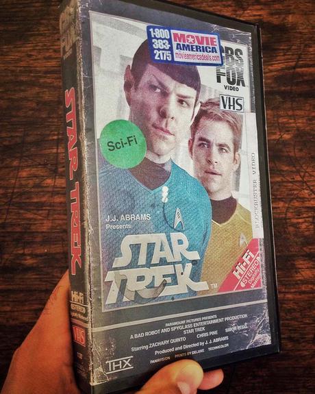 Les films et séries du moment sur des cassettes VHS.