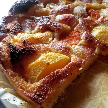 Tarte amandine aux pêches