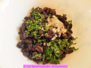 Salade de Haricots noirs au concombre et à la tomate (Vegan)