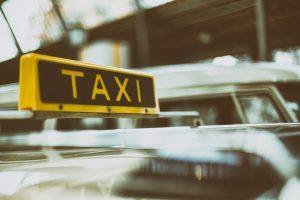 Comment réserver un taxi à l’aéroport de Nice ?