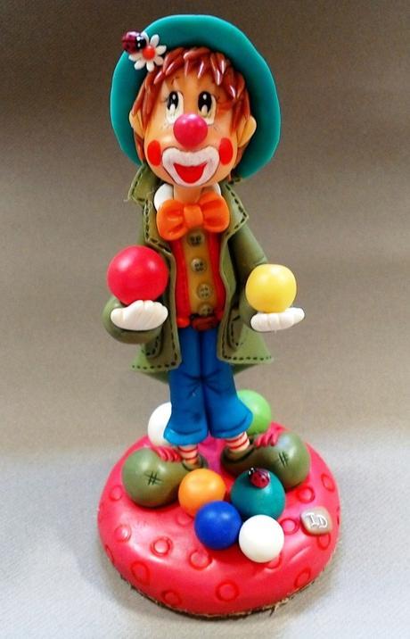 Clown en porcelaine froide