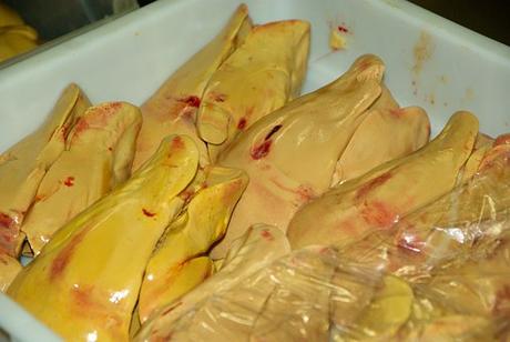 Rosti de foie gras frais de canard aux béatilles et petit ragoût de légumes