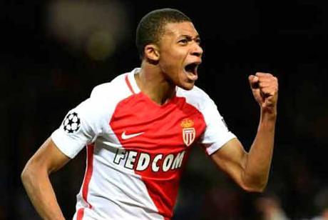 Mbappé relance les rumeurs sur son arrivée au PSG ! Kylian Mbappé