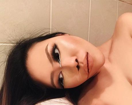 Cette ancienne institutrice réalise des maquillages surréalistes !