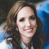 Photo de profil de Stacey Lynn, L’image contient peut-être : 1 personne, sourit