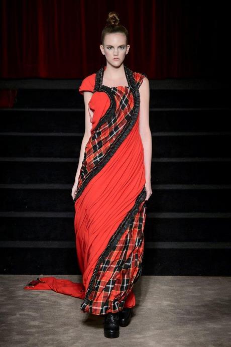 Antonio Ortega – Défilé Couture FW17