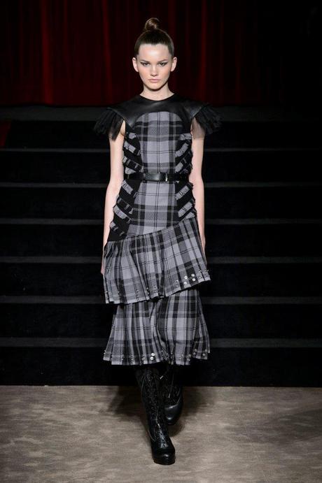 Antonio Ortega – Défilé Couture FW17