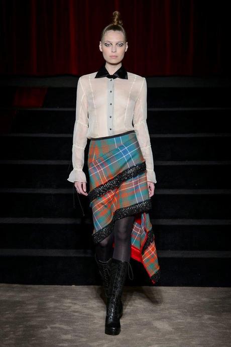 Antonio Ortega – Défilé Couture FW17