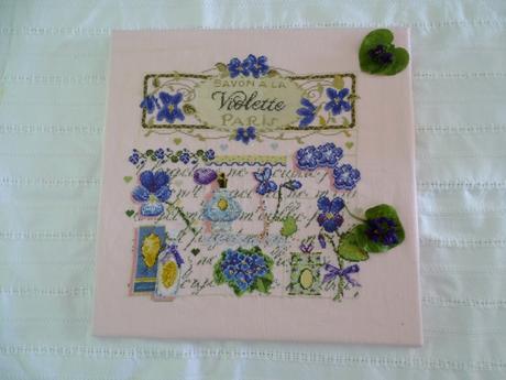 Savon à la violette de Madame la fée : fini et monté ! Savon à la violette de Madame la fée : fini et monté !