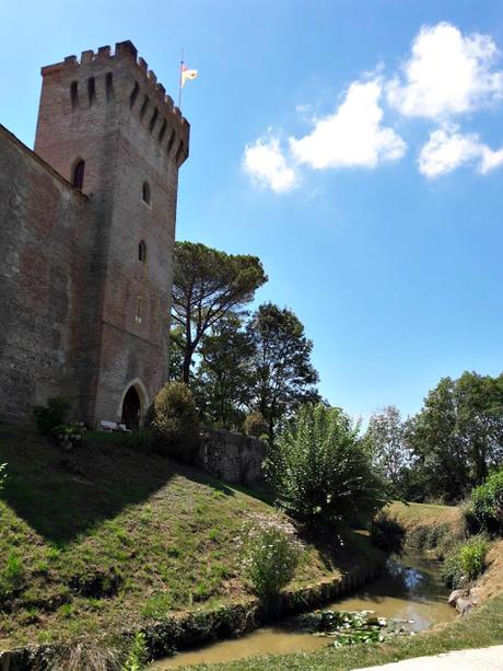 Le château de Morlanne monument historique Bearn Nouvelle Aquitaine Moyen-Age Gaston Febus