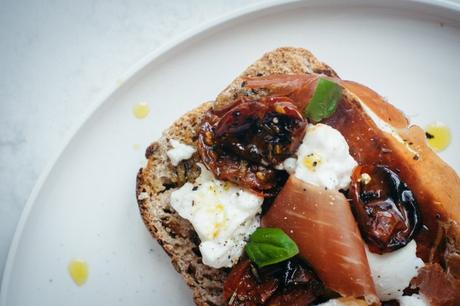 Tomates Confites Huile d'Olive Aromates