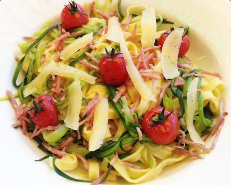 Pâtes fraîches aux tagliatelle de courgettes Pâtes fraîches aux tagliatelle de courgettes