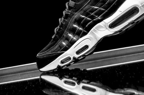 Nike Air Max 95 Rebel Skulls