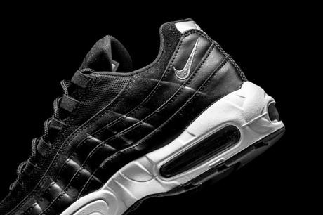 Nike Air Max 95 Rebel Skulls