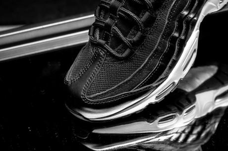 Nike Air Max 95 Rebel Skulls