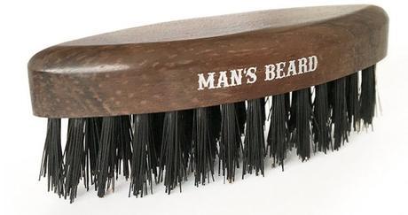 Brosse à barbe de poche Man's Beard 19,90€